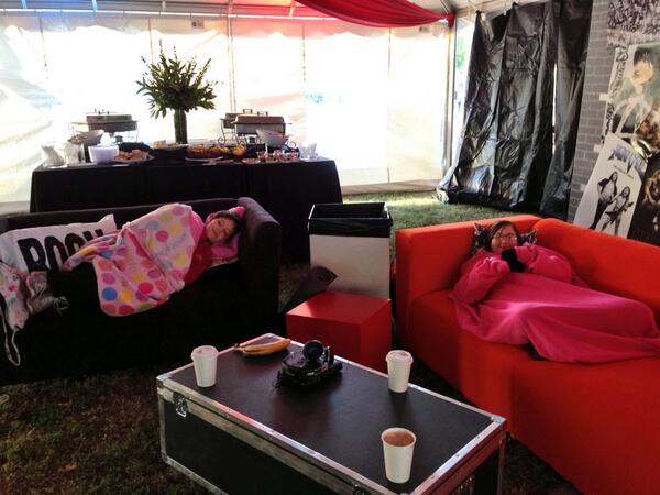 Danielle &amp; Christina hanging out at the TASK force VIP tent! #STLRockNRollMarathon