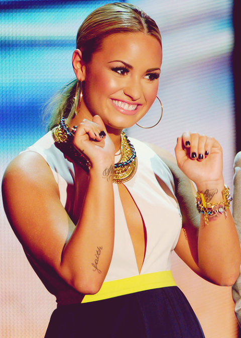 tessprs's tweet photo. #WeWantDemiInFRANCE http://t.co/UV6U5ZFuOB