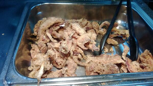 bahamut443's tweet image. Fried bacon. You don't see this up north. #fueledbybacon #tryeverythingonce 🐷