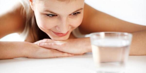 Mengapa Bangun Tidur Perlu Minum Air Putih? kom.ps/AF8xFO