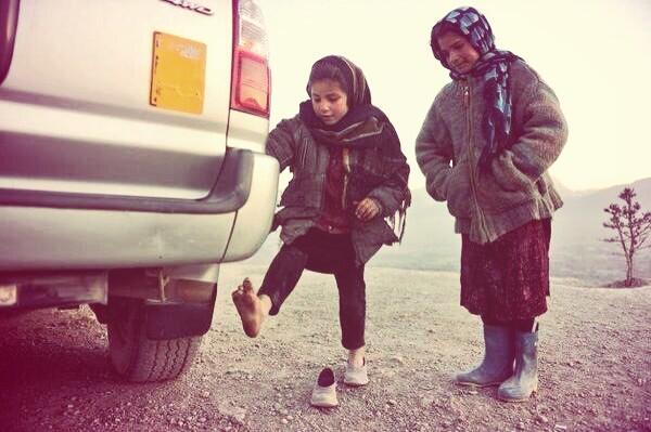 ولا تسألوا سوريا كيف شتاهم .. 
رأيتموهم ينتظرون الموت عند ابوابهم .. !