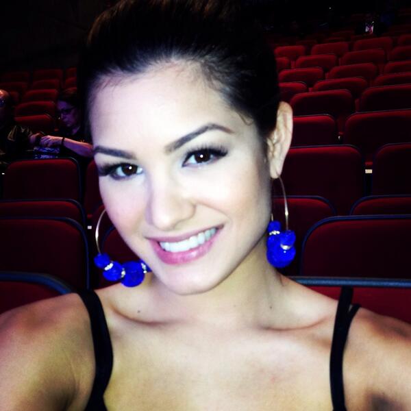 Feliz domingo para todos! Yo ensayando con todo el talento y personal de Venevision nuestra Preventa!!!