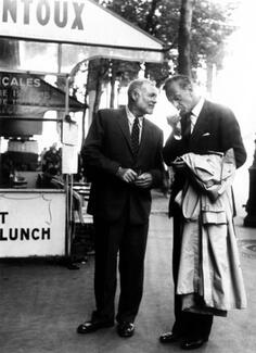 coophem's tweet photo. #GaryCooper & #ErnestHemingway Two American Icons... A Fascinating Friendship.
#TheTrueGen http://t.co/TiUQxhY2hf http://t.co/F8y1nCMwed