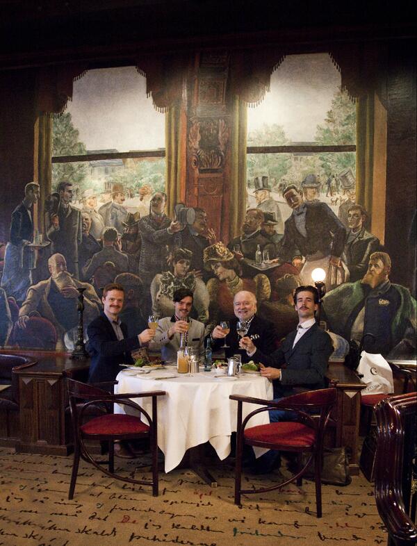 TV2KjellArne's tweet photo. Til uken slipper synthpop-gruppen #Supermale sitt nye dobbeltalbum. Inntok en bedre lunsj med de tre på #GrandCafe :D http://t.co/uN9dDAIIsv