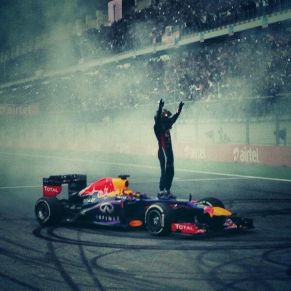 CHaggstamF1's tweet photo. Well done RB and Vettel ! http://t.co/SBVG4Jm7wO