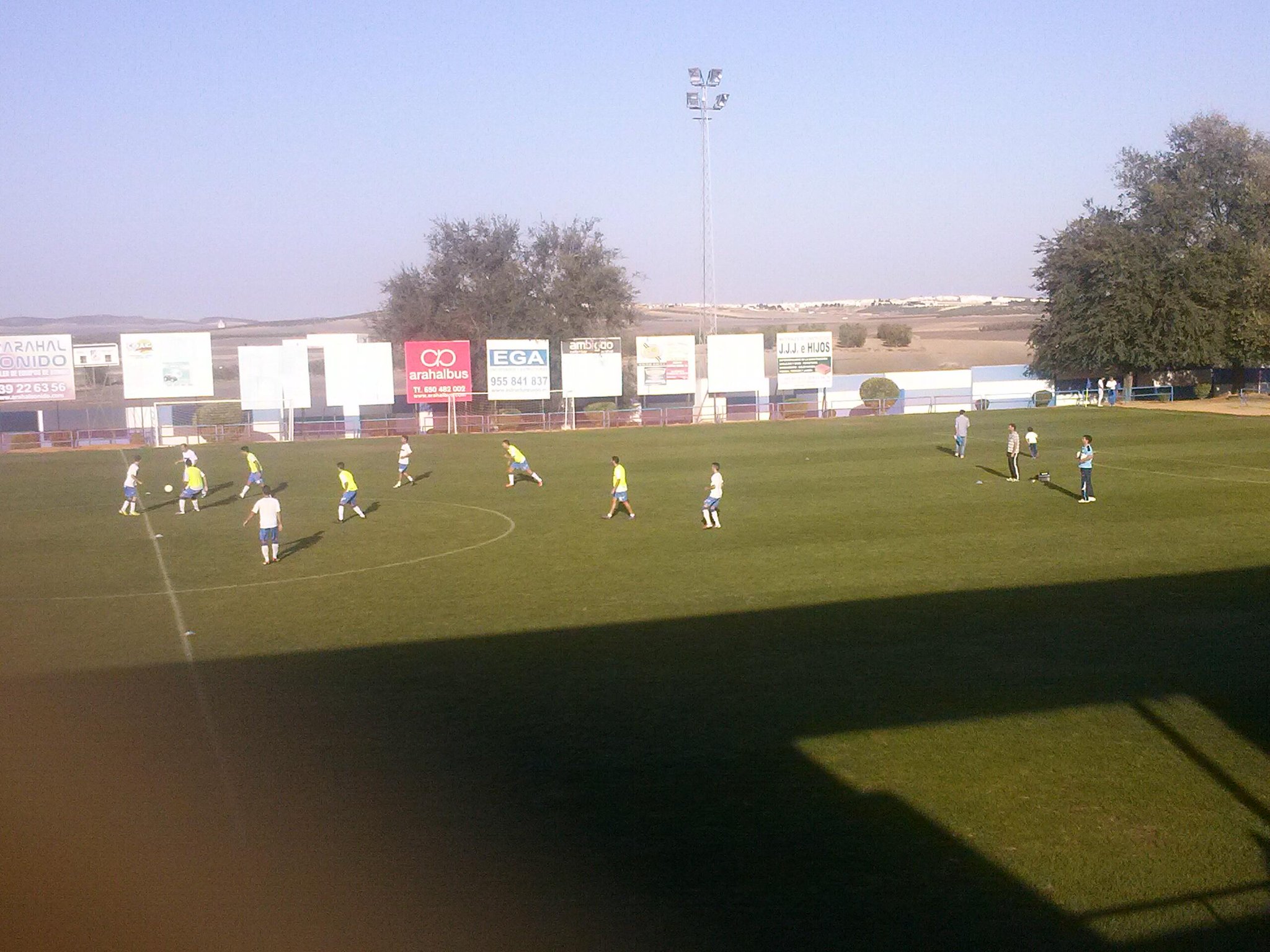 El CD Arahelense cae 0-2 ante La Jara en mal partido de ambos. BXmudHmIgAA0mry