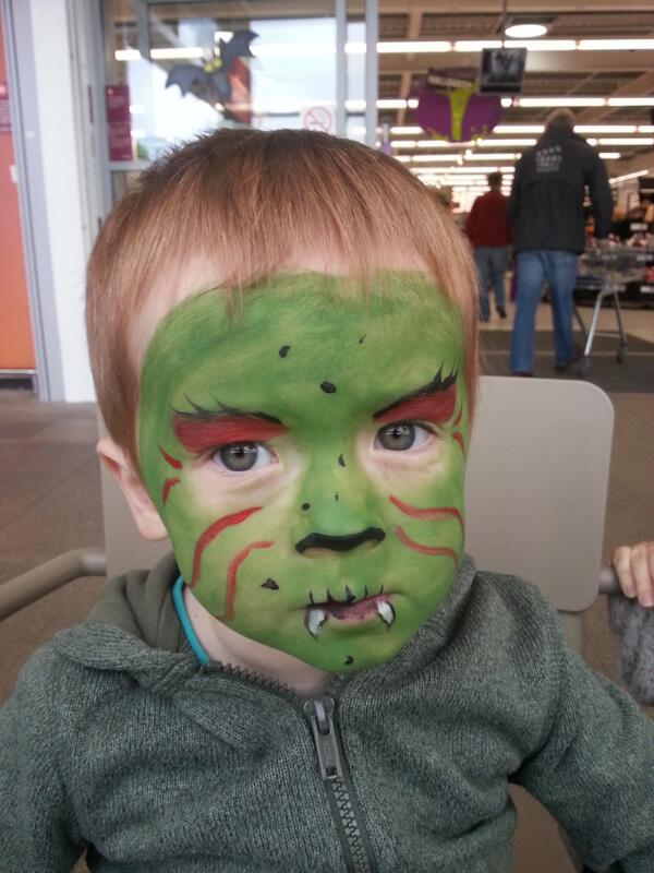FabarooFaces's tweet image. Some of my work from the weekends face painting at Sainsbury for @Caldecott #greenmonster #fabaroofaces