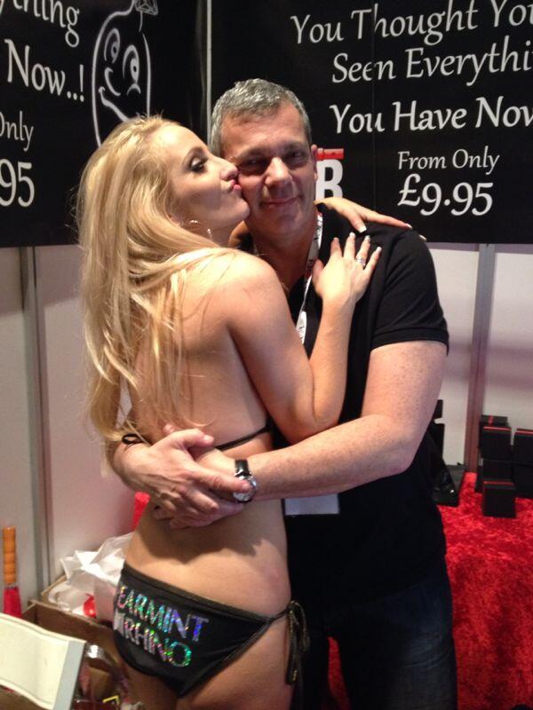 DiamondCondoms's tweet image. 