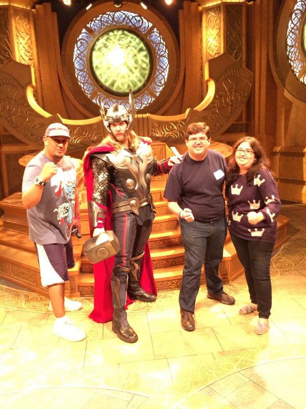 gdarklighter's tweet image. Met the god of thunder with @WordOfTorres and @ali2179! Thanks, @DisneylandAP! #APMagic