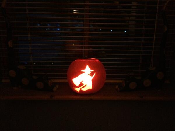 CroileaganAberd's tweet photo. Happy #Halloween! Talented #auntie made a #pumpkin http://t.co/PCrxrCxGja