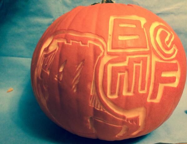 NY_AfterHours's tweet photo. 11221 'til I die #Brooklyn... You guys like my knife skills @BrooklynEMF? 🎵🎃 http://t.co/w9redsZkBX