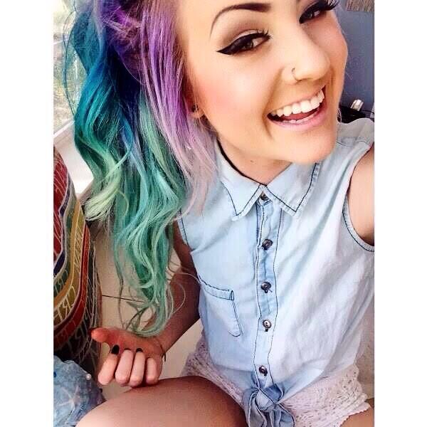 Seriously someone help, what is her full name in RL?