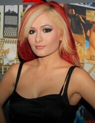 Watch Scarlett Bordeaux's leaked NSFW photo on TwXstars