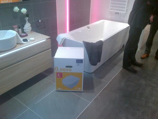 BeersJack's tweet image. #TUEXPO13 @TU_Capelle @TUDordrecht windkracht 11 @VilleroyandBoch #SquaroEDGE12 #Legato 265jaar #innovatie #design