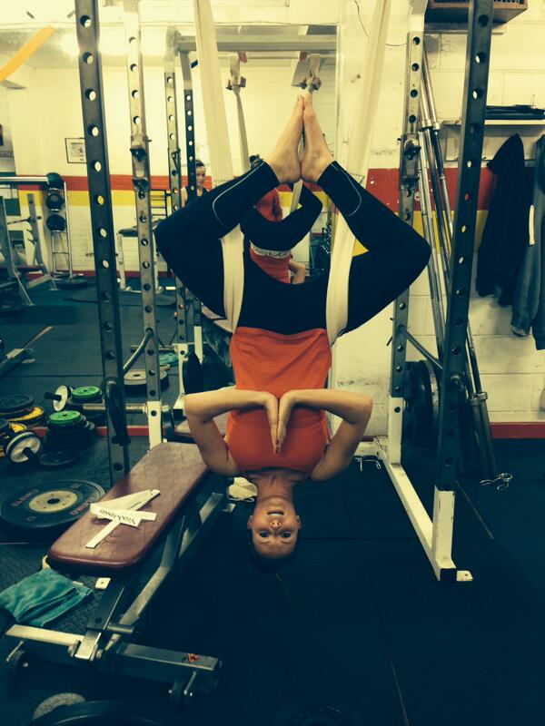 YogaMonkeySwing's tweet photo. Happy @YogaMonkeySwing and @YogaShow @OmMagazine customer Kara Wirt monkeying around in the gym after the show : ) http://t.co/glGGkTsglb