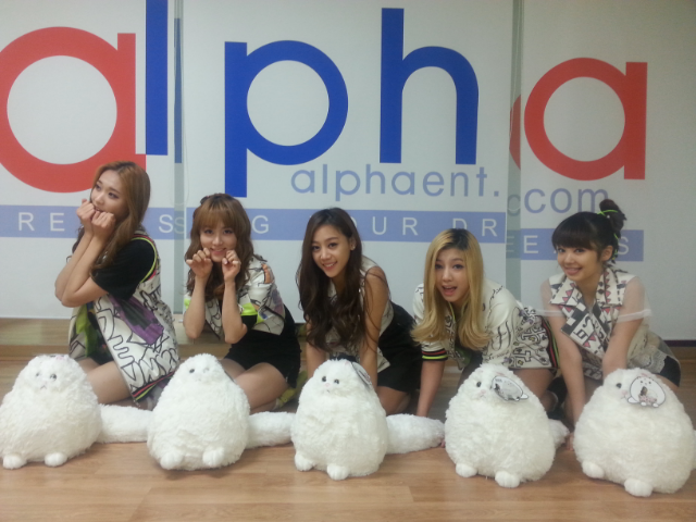 BXqC4feCUAACb8D.png:large