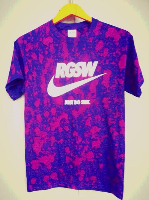 Tie dye nih. #RTD RT <a href="/katadochi/">Do██ Sa███</a>: Worst thing of this all