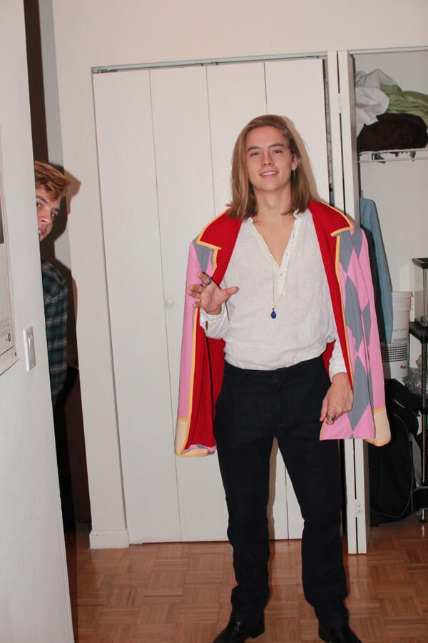 Finished my costume!  Happy Howl'oween >:)  #Miyazaki #Sprouse #Halloween #HowlsMovingCastle