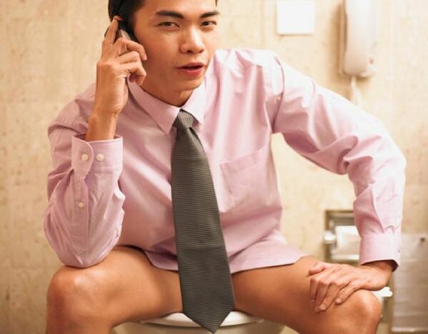 ScreenBright's tweet image. 75% Of Us Use Our Phone While On The Toilet + Other Bathroom Smartphone Stats #ScreenBright
neowin.net/news/neobytes-…