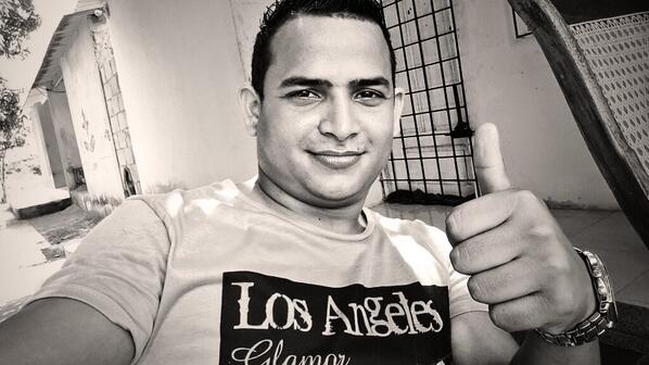 ramirez4861's tweet photo. En quilla y relax de vacas....... http://t.co/LG9bMhSHHw