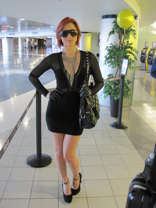 At the airport seeing off My dear slave to Switzerland. http://t.co/WEKcNlEjzO<a href="/tag/clips4sale"class="tags"><span>#clips4sale</span></a><a href="/tag/mixedwrestling"class="tags"><span>#mixedwrestling</span></a>