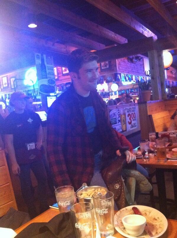 WhichOnesLouie's tweet image. Saddle up cowboy #harebear