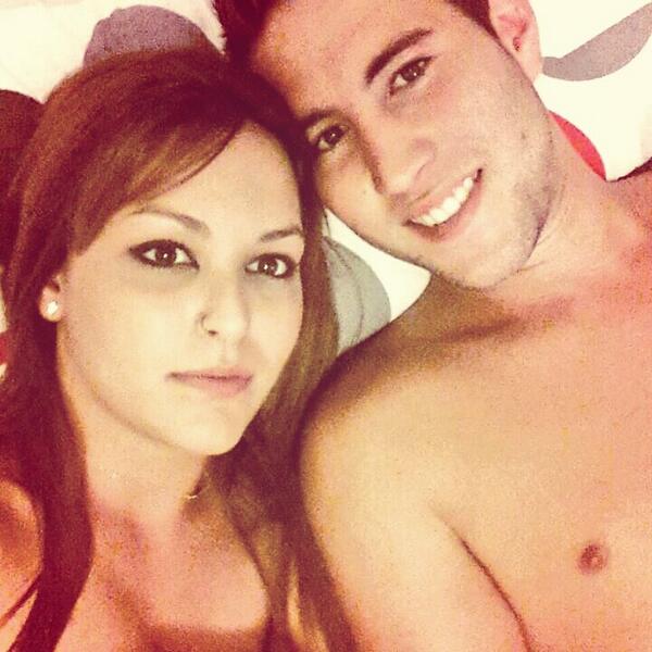 IreneDto's tweet photo. Eres exactamente eso q no quiero perder ♡ +7!! Te quiero amorrrr @JrlRobles http://t.co/MBxiN9QrSk