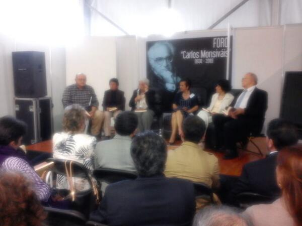 uni3raedadbj's tweet photo. UTECUMBRES presenta también "las hojas del árbol de mi vida" Rosa Cortez en la FILBJ http://t.co/FwMMJ5ujQU