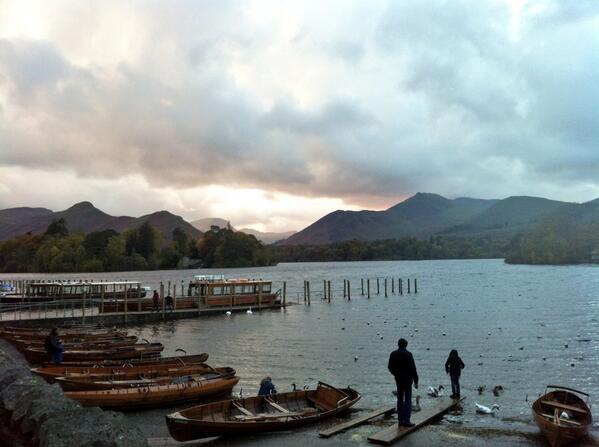 'Early evening' light seems to be happening around 3pm down at #DerwentWater #cumbria #lakedistrict
