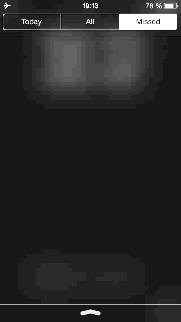 iOS7, black lockscreen, notification center drüber, +90% Kontrast. =&gt; Block-Artefakte! <a href="/bitsundso/">bitsundso</a> <a href="/me_freakshow/">Freak Show</a>