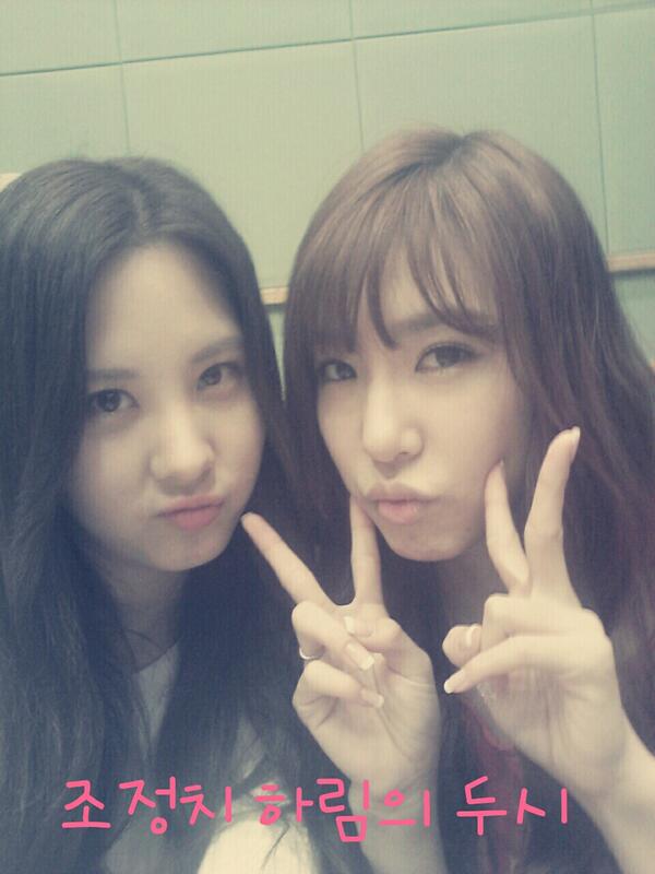 [PIC][29-10-2013]SeoHyun và Tiffany xuất hiện tại "KBS Cool FM Radio Jo JungChi & Harim 2 o'clock" vào trưa nay BXuJ-edCcAA8Vgp