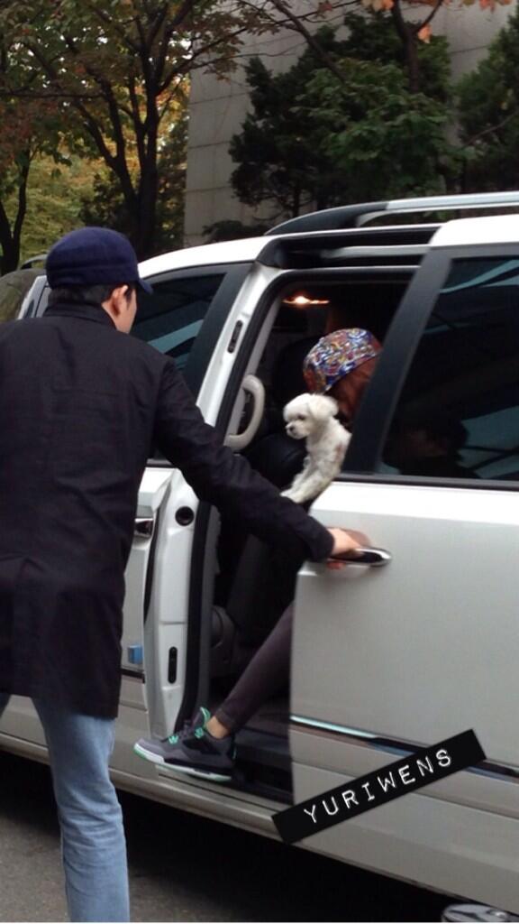 BXuSE7jCEAAieYm.jpg:large