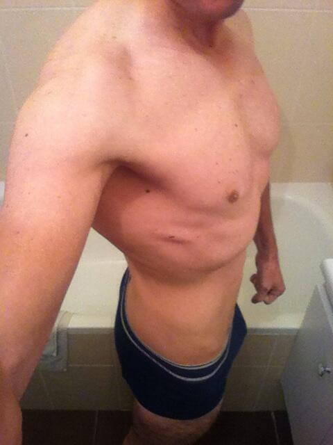 ericlibertin77's tweet photo. Bonne journée sexy hmmm bisexxx http://t.co/JrJ8eHAf4O