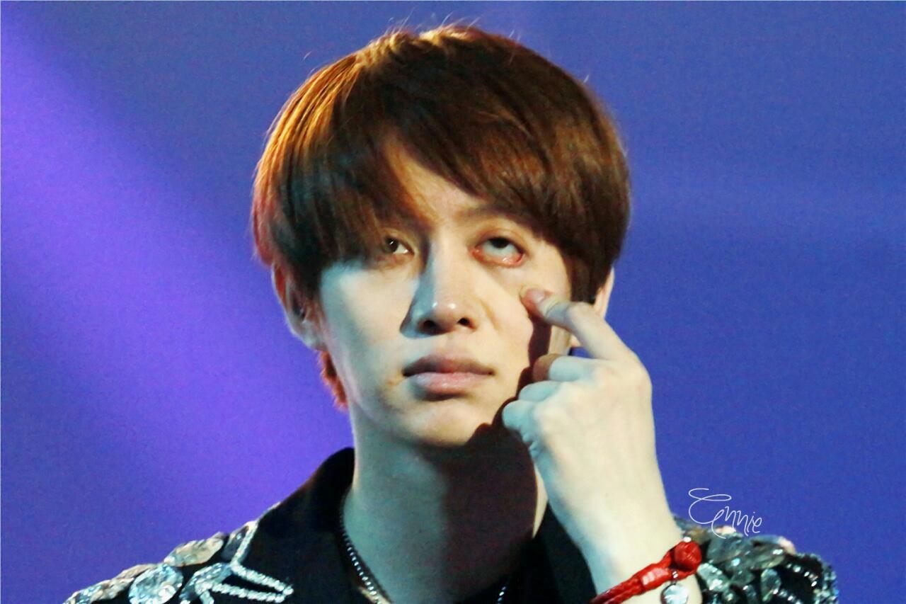 BXv45cKCAAAjVVr.jpg:large