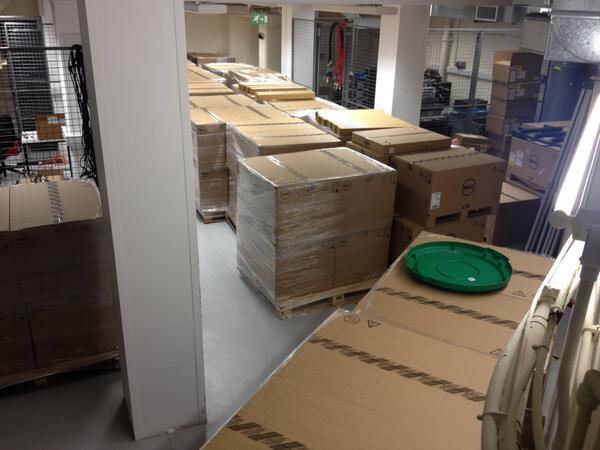 Our new #DELL #HPC #GPU cluster at <a href="/CambridgeHPCS/">HPCS</a> delivered last night. - <a href="/CORE_HPC/">CORE</a>