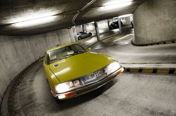 citroendealer's tweet photo. Hierbij het mooie plaatje van vandaag. Fijne dag! #Citroën #SM http://t.co/ExughpT386
