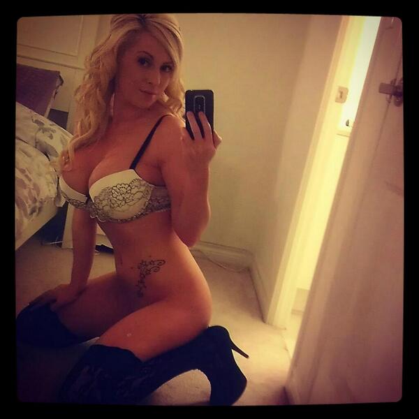 lotsofselfies's tweet photo. @jorsan_1974 @RateMySelfShot @horny_mofo @Morag_Hot_Pics2 @picmagnet69 @mirrormondaycom RT! 
http://t.co/V1PSQuu1Qw http://t.co/IcSBUluueu