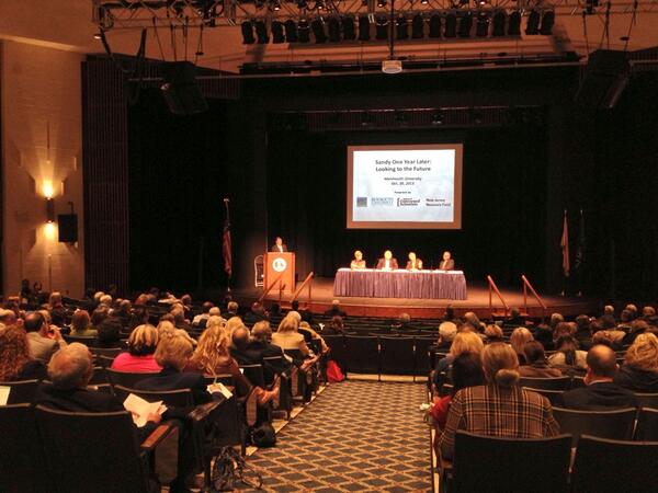 carinabloro's tweet image. .@ChrisJDaggett @PollsterPatrick @iCommandantUSCG &amp;amp; Gov Whitman are answering ?s @ @NewJerseyFuture #PostSandy forum