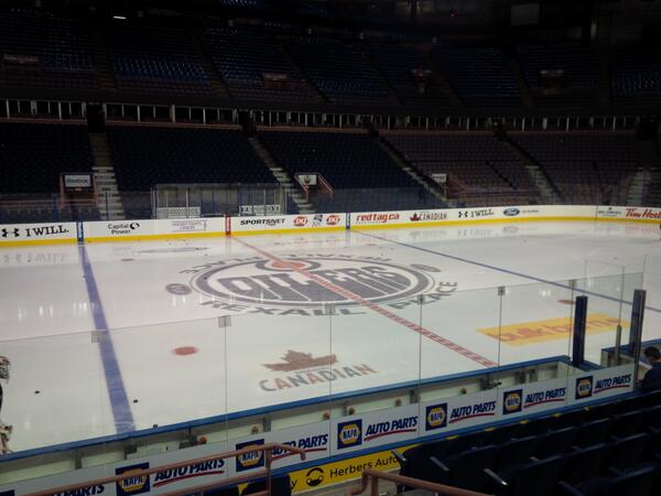 kmappa1's tweet image. "@MapleLeafs: #TMLtalk photo: Welcome to Edmonton. #Leafs http://t.co/bmnEt7E6hd"#fastice