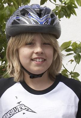 Cole M Sprouse On Twitter Cole Why Did You Grow Your Hair Out