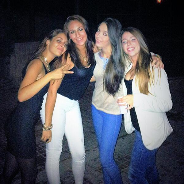 rocioortega1992's tweet photo. @AranchaBarreroM @rocioortega1992 http://t.co/M8igXLCPh2