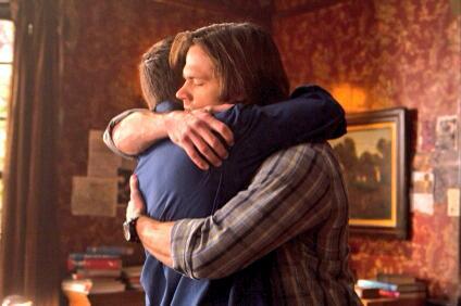 _supernatural_'s tweet photo. #Supernatural and #nationalbestfriendday on the same day :) RT to hug your #SPNFamily http://t.co/n3YxJ2Wach