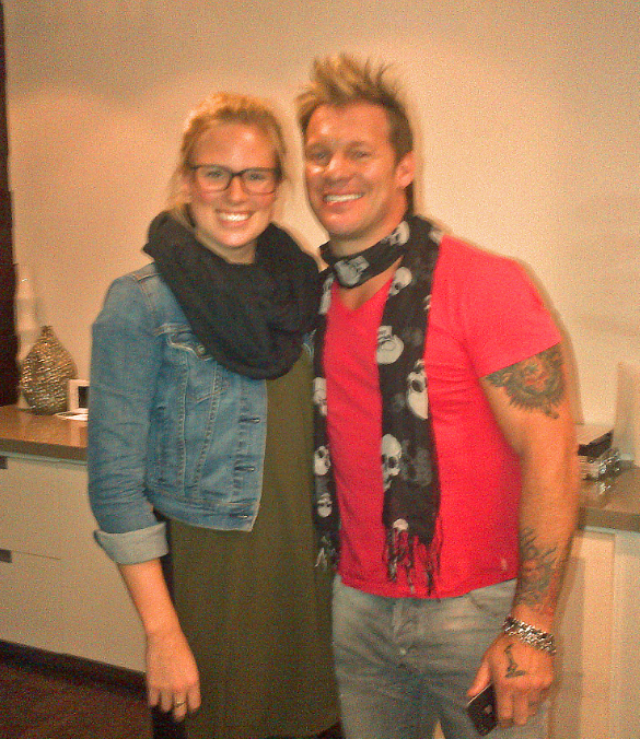 ElspethMalcolm's tweet photo. Pleasure 2 meet u @IAmJericho new webseries is HILARIOUS! #BICJ #Y2J #butimchrisjericho #ActionTVCanada #ahoythis http://t.co/1ksk0Qcm6k