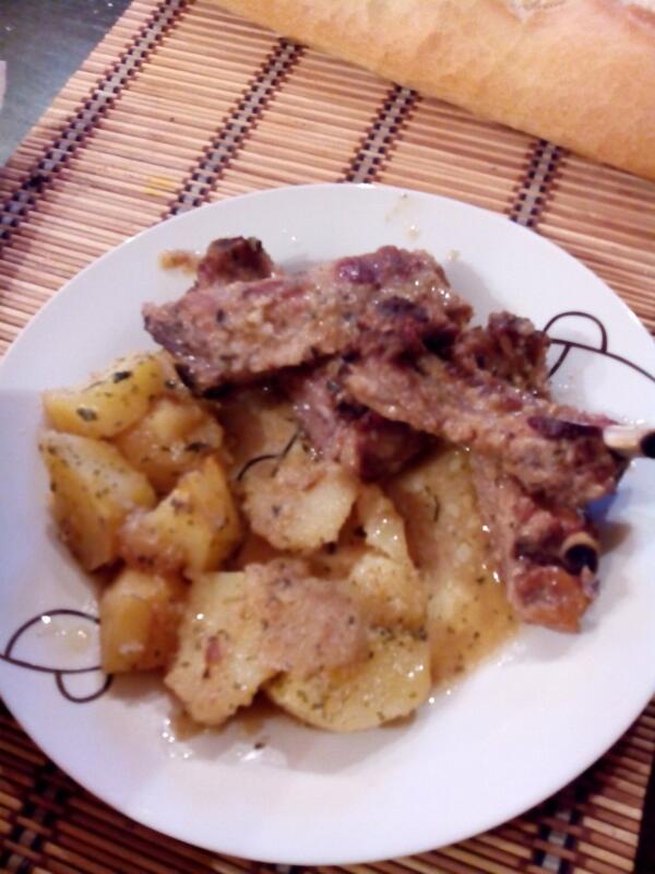 nel_guillen's tweet photo. Mm mm a cenarrr :)) http://t.co/Pb3CviMzEY