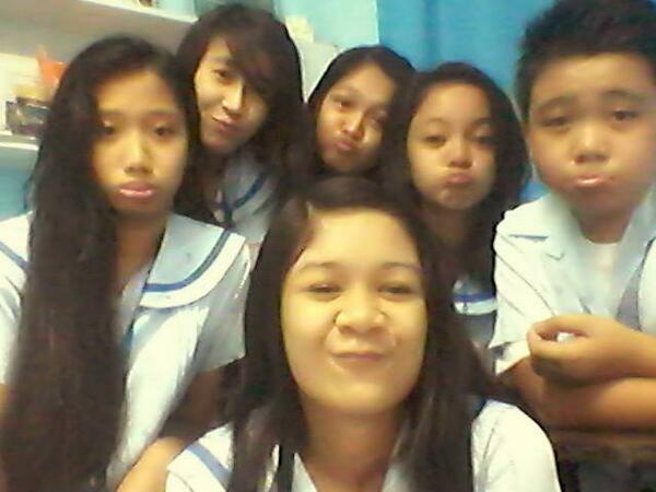 SupeeeerDassi's tweet photo. #nationalbestfriendday THIS <3 http://t.co/iz8jfukPnS