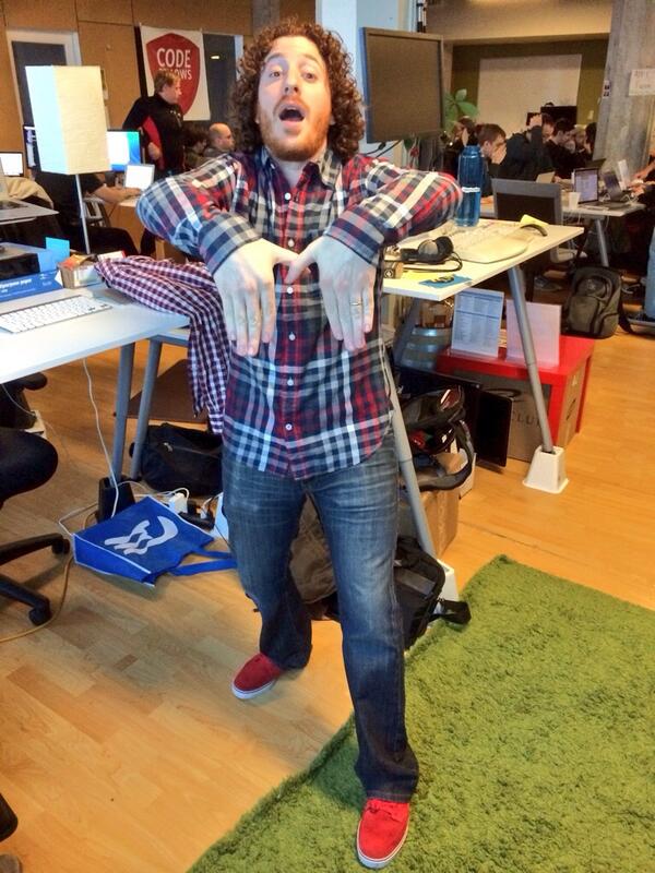 modboxme's tweet photo. Our client, @RedRussak is flashing ModBox signs because he loves his new shirt he'll be wearing at #SIC2013 http://t.co/HvC0ZUsAnq