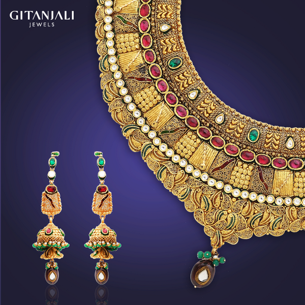 Don’t you think she’ll be speechless when you’ll gift her this gorgeous set? Click: bit.ly/1dPC6j7