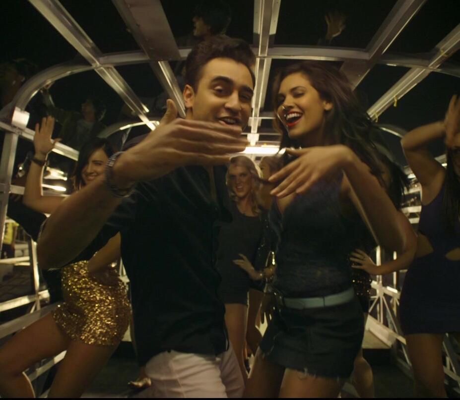 Embedded image permalink