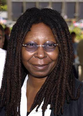 LumiereFilms's tweet photo. CUMPLEAÑERA Whoopi Goldberg celebra sus 58 años su participación en la comedia #Ghost (1990) es la más recordada. http://t.co/2gGNfwqZEb