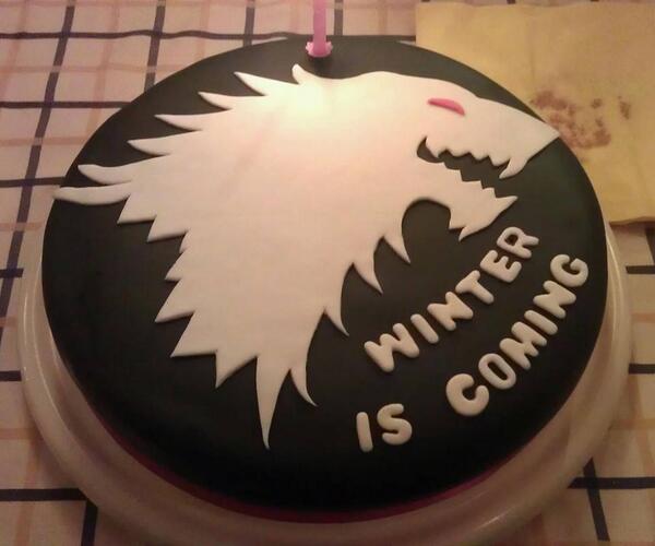 ThronesUpdates's tweet photo. I want this cake @GameOfThrones.... http://t.co/DK5MH77VlL